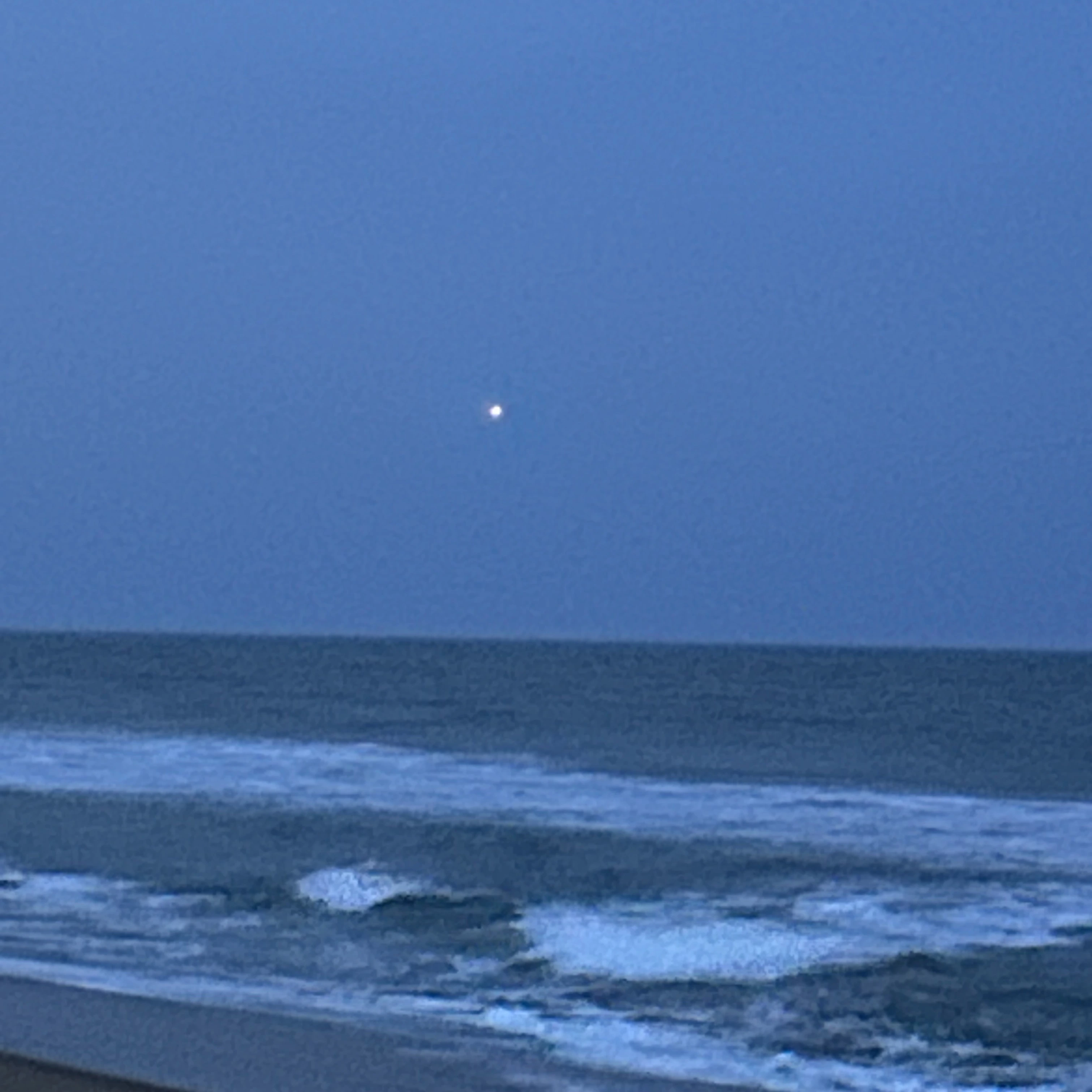 A similar unidentified light photographed from Philip's high-rise apartment balcony on July 27th 2023